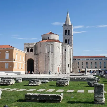 Main Street アパート